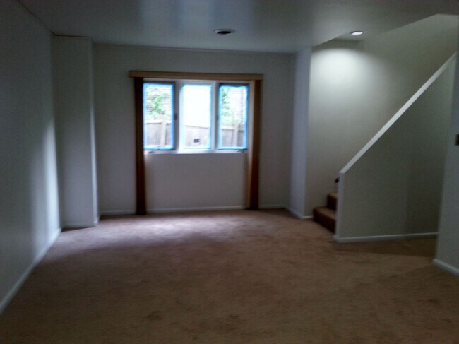 Sala de estar - 507 N Neville St