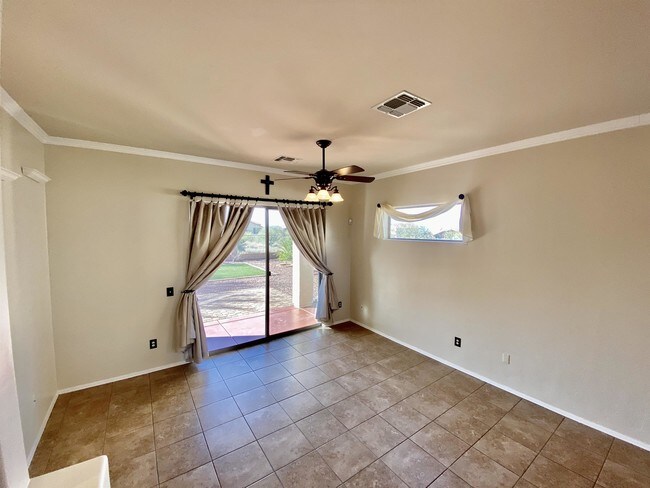 Building Photo - 10848 E New Rock Ridge Dr