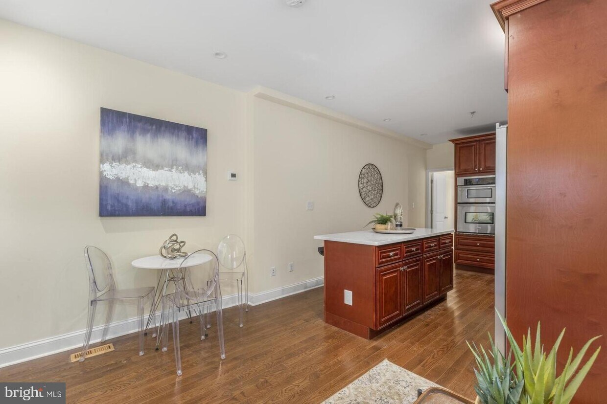 1523 Ellsworth St Unit 1, Philadelphia, PA 19146 Room for Rent in