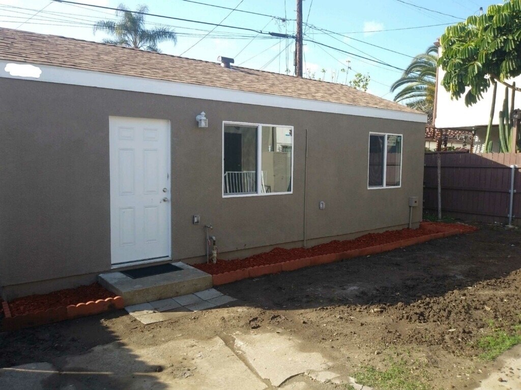 Foto principal - 1133 E 101st St