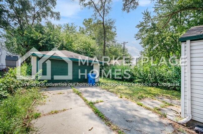 Foto del edificio - 7520 Orchard Ave