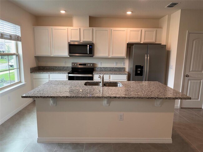 Building Photo - 17085 Water Spring Blvd