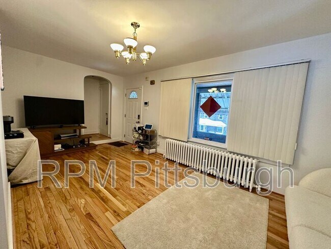 Foto del edificio - 6526 Rosemoor St