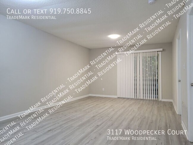 Foto del edificio - 3117 Woodpecker Ct