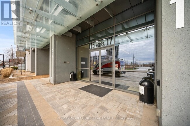 Building Photo - 15 Zorra St