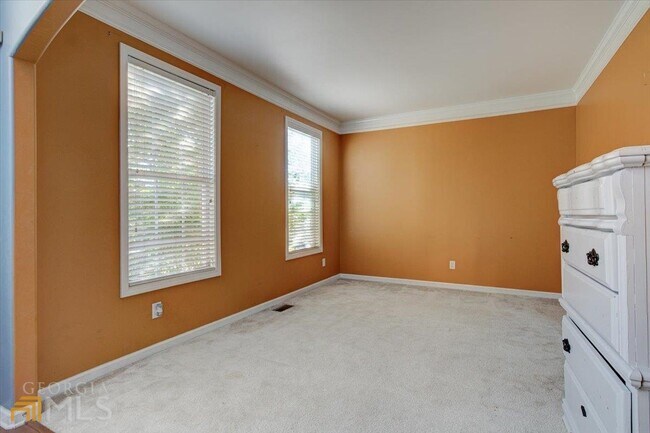 Building Photo - 116 Glenmore Ln