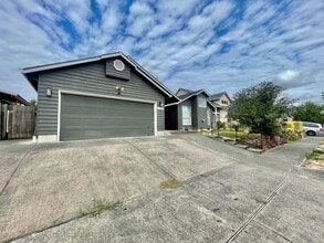 Building Photo - 1353 SE 71st Ct