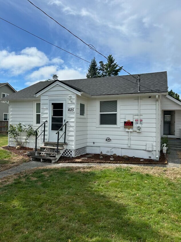 Foto principal - 1625 Bishop Rd SW