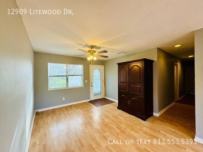 Foto del edificio - 12909 Litewood Dr