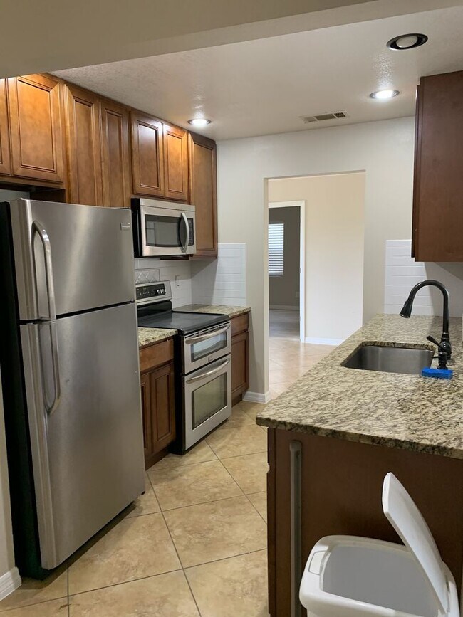 Foto del edificio - Nice 3/2 in St. Cloud on Oversized Lot w/ Lots of Upgrades