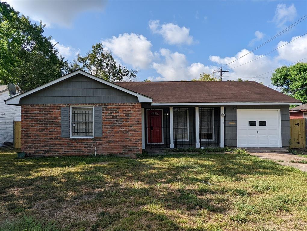 Primary Photo - 5622 Elmlawn Dr