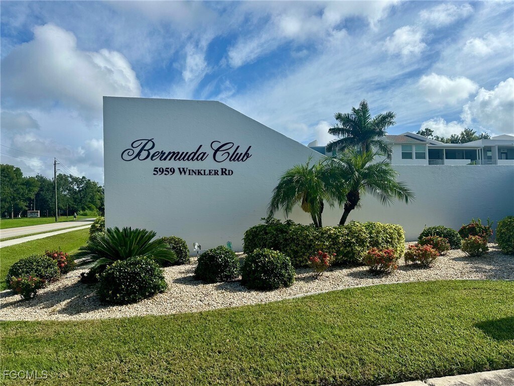 Foto principal - 5959 Winkler Rd