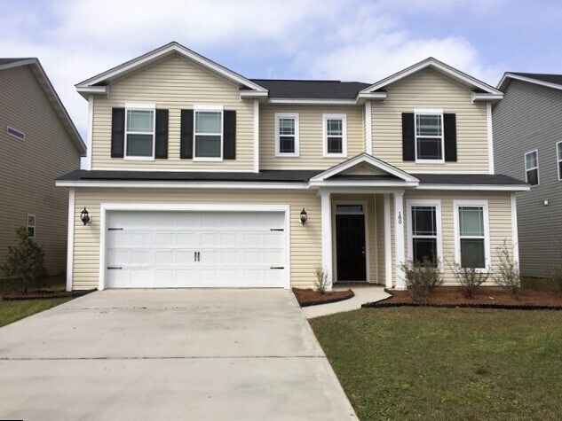 Foto principal - 180 Lakepointe Drive
