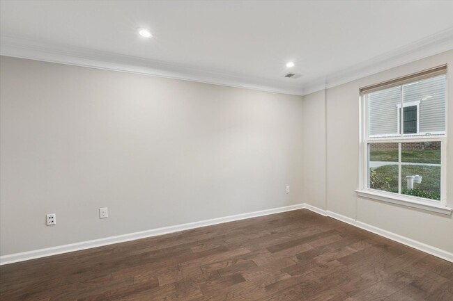 Foto del edificio - Luxury 3B/4B Townhome in Malvern!