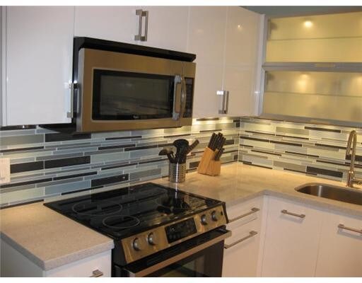 Building Photo - 5161 Collins Ave