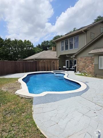 Building Photo - 7021 Lattimore Dr