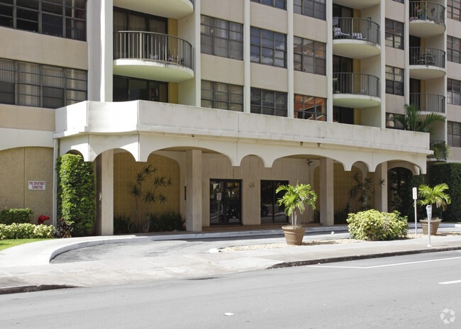 Building Photo - Coral Gables Tower