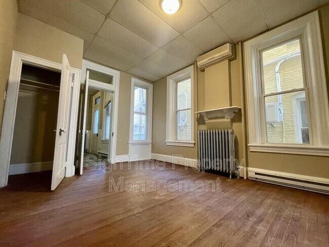 Foto del edificio - 222 Summit Ave