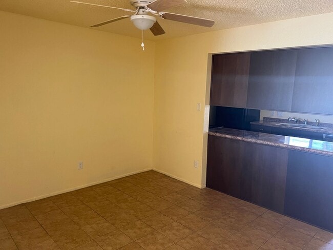 Foto del edificio - Two Bedroom Townhome Centrally Located in Yuma.