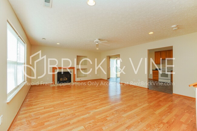 Foto del edificio - 3691 Parker Knoll Lane - - Move In Special...