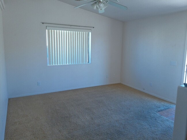 Building Photo - 2231 Sandwood Dr