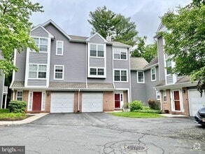 Building Photo - 22 Halstead Pl