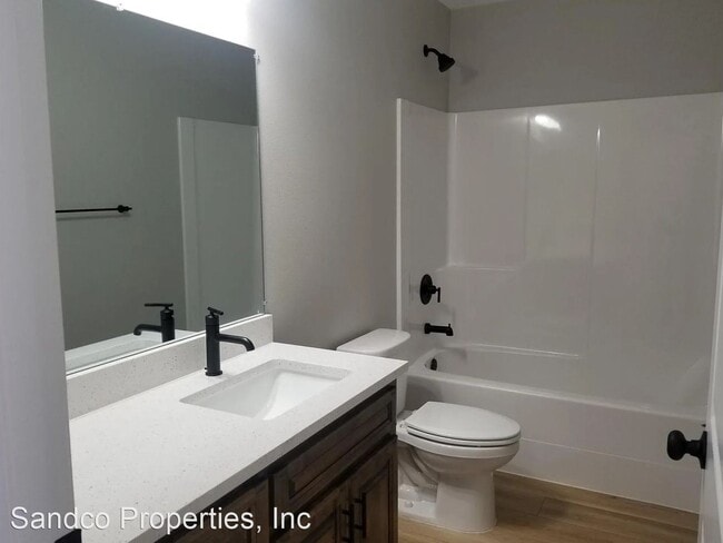 Building Photo - 3 br, 2 bath House - 87 Grant Drive, Unit "A"