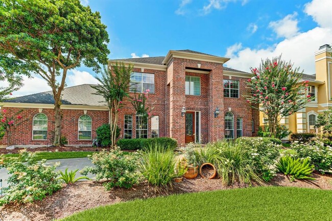 Foto del edificio - 14203 Cloud Cliff Ln