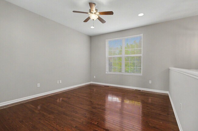 Building Photo - 27971 Middleton Dr