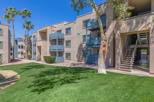 Building Photo - The Peak at Oro Valley Apartments