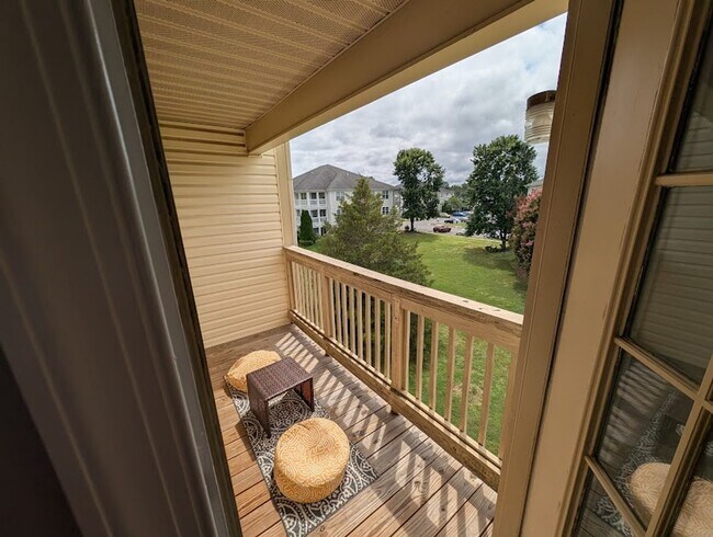 Foto del edificio - Condo In Manassas 2BR/2BA