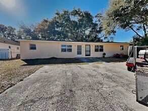 Building Photo - 15696 Bolesta Rd