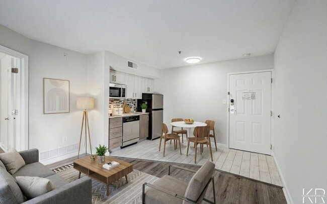 Interior Photo - The Spoke at Peachtree Corners