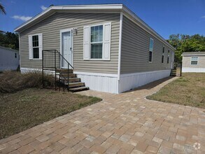 Building Photo - 16821 Oak Leaf Ct