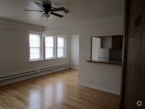 Building Photo - 608 Central Ave