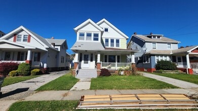 Building Photo - 10401 Homeworth Ave