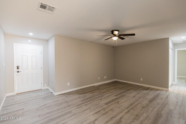 Building Photo - 4644 E Caballero St