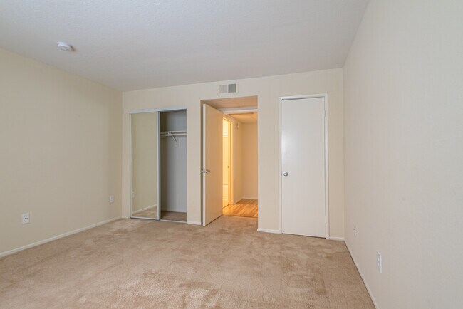 Foto del edificio - Riverside Terrace