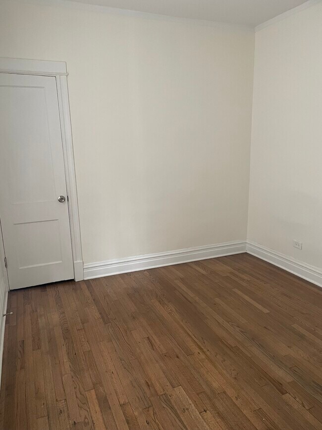 Foto del edificio - 7816 S Coles Ave