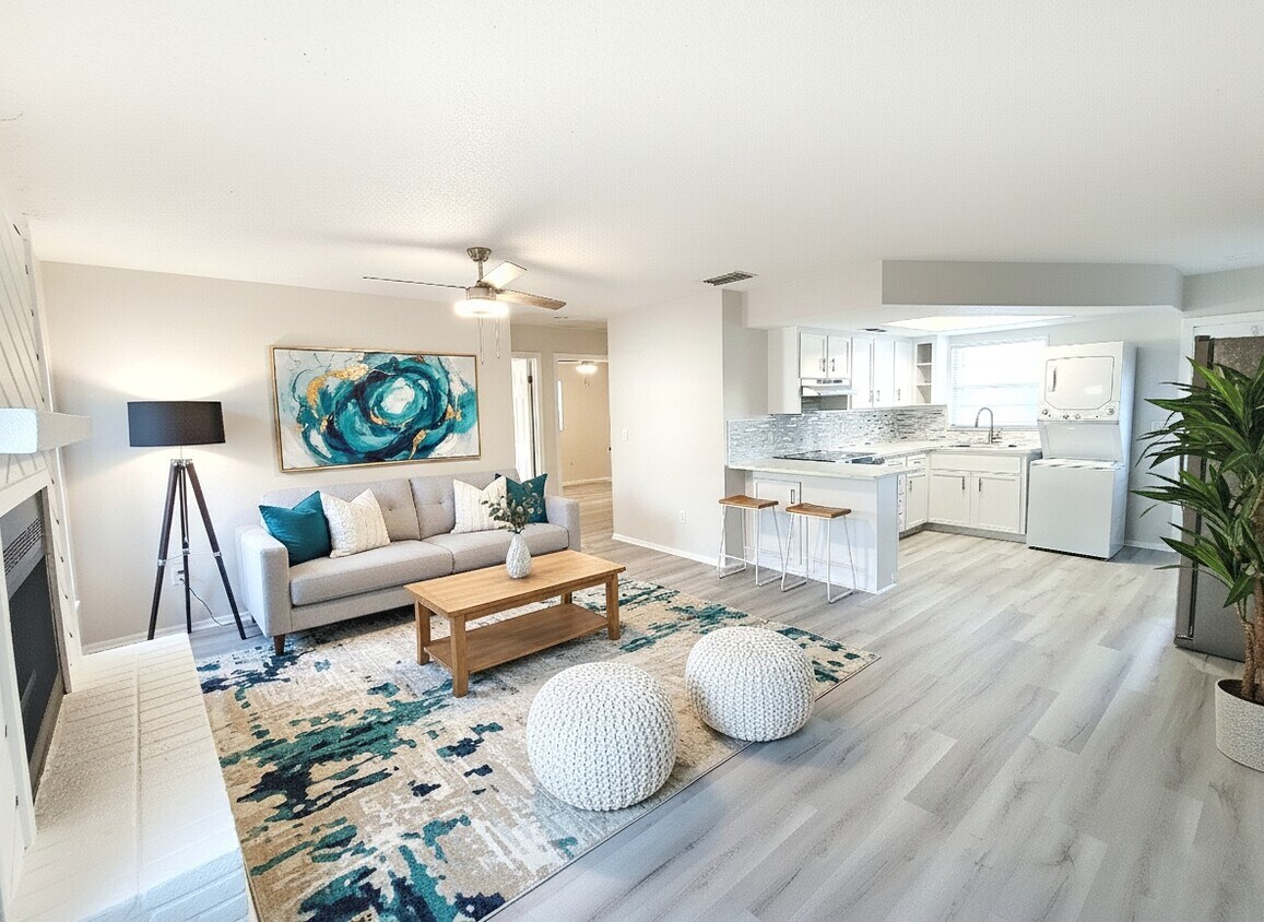 Foto principal - 440 77th Ave N