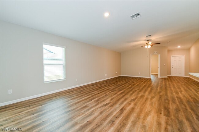 Foto del edificio - 719 SW 13th Terrace