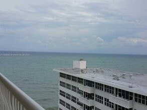 Building Photo - 4020 Galt Ocean Dr