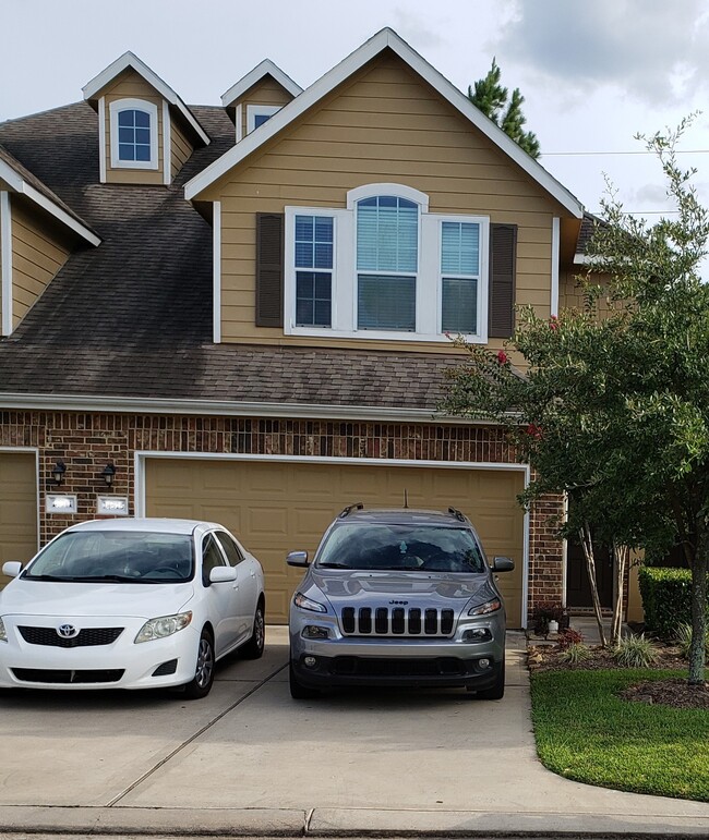 Entrada principal / Garaje para dos coches - 14515 Roaring Fork Ln
