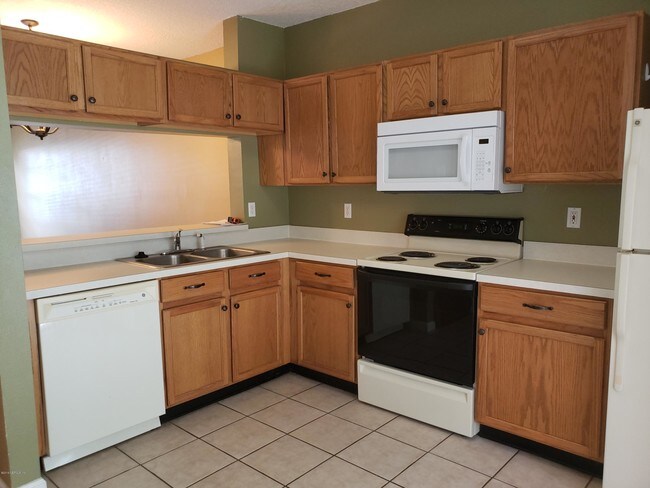 Foto del edificio - 12311 Kensington Lakes Dr