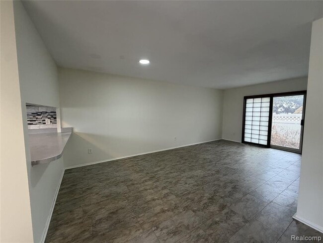 Foto del edificio - 1780 E Thirteen Mile Rd