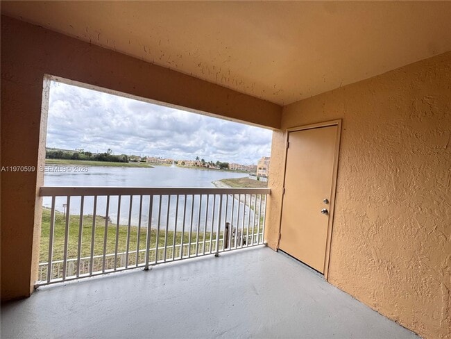 Foto del edificio - 5200 NW 31st Ave