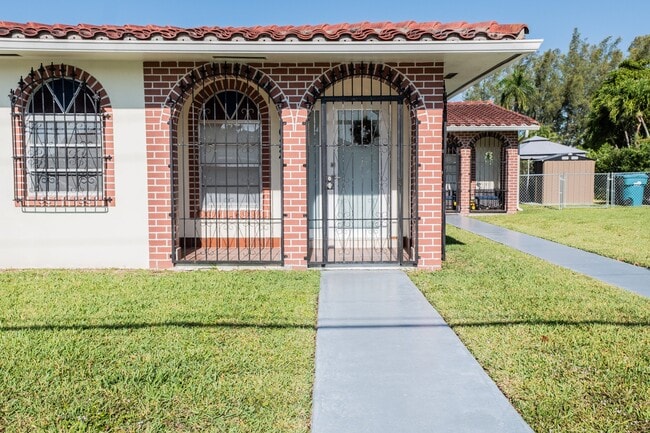 Photo - 1020 SW 84th Ave Apartment