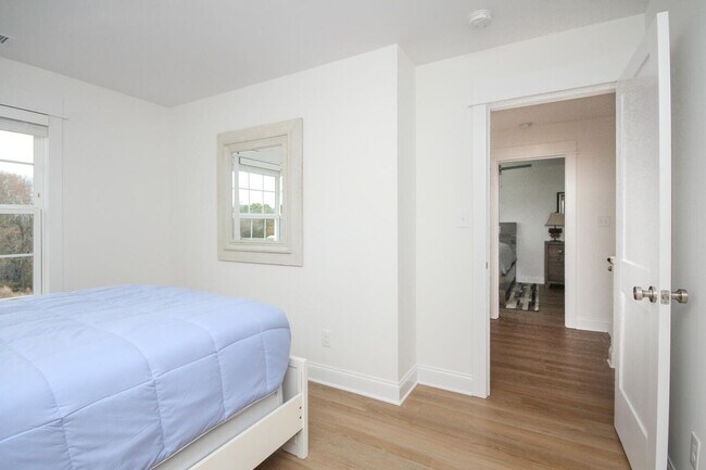 Building Photo - Luxury Three Bedroom Townhome in Lincolnton