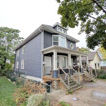Building Photo - 475 Louis Ave