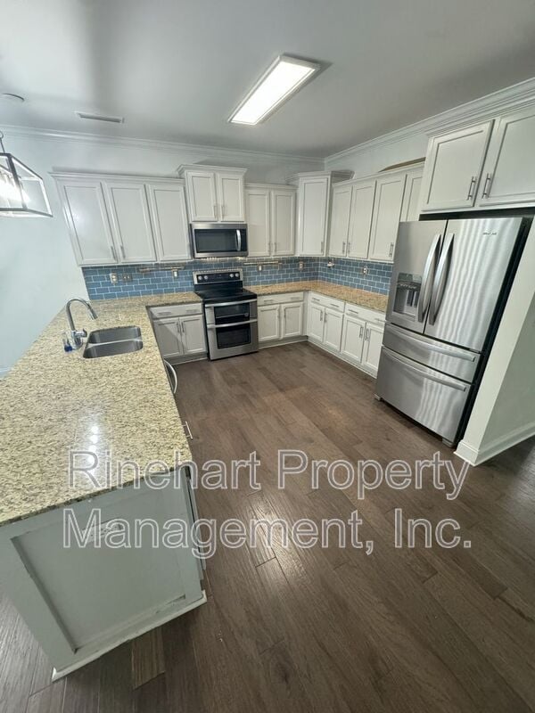 Building Photo - 1049 Ellis Pond Dr